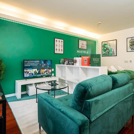 ברמינגהאם Maevela Apartments - Top Floor Rolex Themed Studio Apt Inside The Cube, Mailbox - Free Netflix & Wifi מראה חיצוני תמונה
