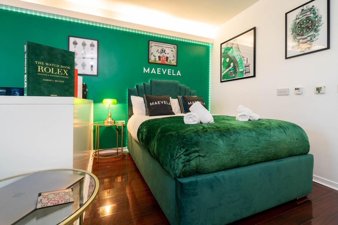 ברמינגהאם Maevela Apartments - Top Floor Rolex Themed Studio Apt Inside The Cube, Mailbox - Free Netflix & Wifi מראה חיצוני תמונה