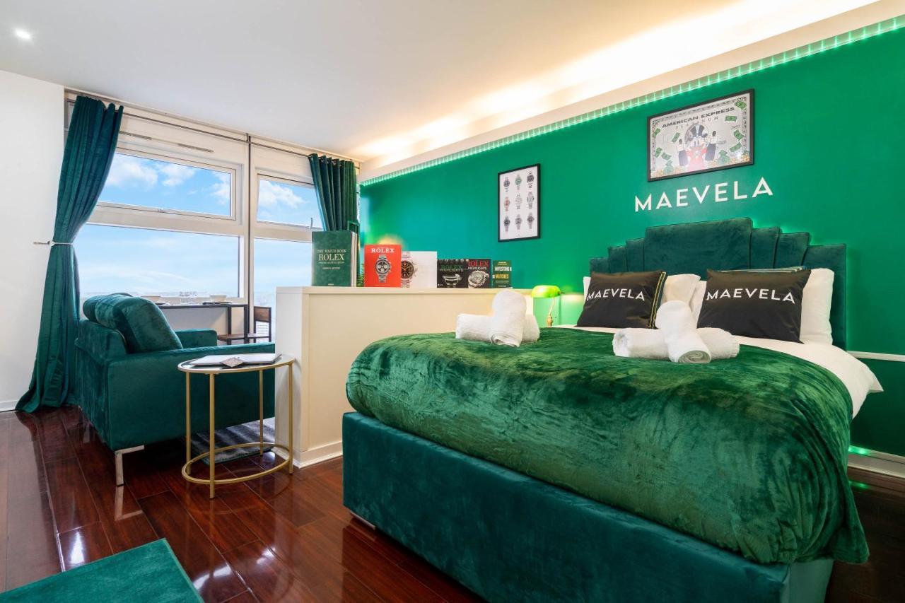 ברמינגהאם Maevela Apartments - Top Floor Rolex Themed Studio Apt Inside The Cube, Mailbox - Free Netflix & Wifi מראה חיצוני תמונה
