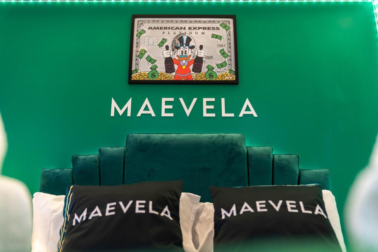 ברמינגהאם Maevela Apartments - Top Floor Rolex Themed Studio Apt Inside The Cube, Mailbox - Free Netflix & Wifi מראה חיצוני תמונה