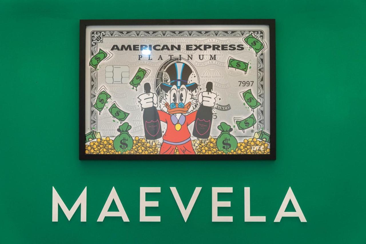 ברמינגהאם Maevela Apartments - Top Floor Rolex Themed Studio Apt Inside The Cube, Mailbox - Free Netflix & Wifi מראה חיצוני תמונה