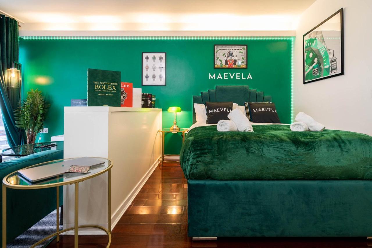 ברמינגהאם Maevela Apartments - Top Floor Rolex Themed Studio Apt Inside The Cube, Mailbox - Free Netflix & Wifi מראה חיצוני תמונה